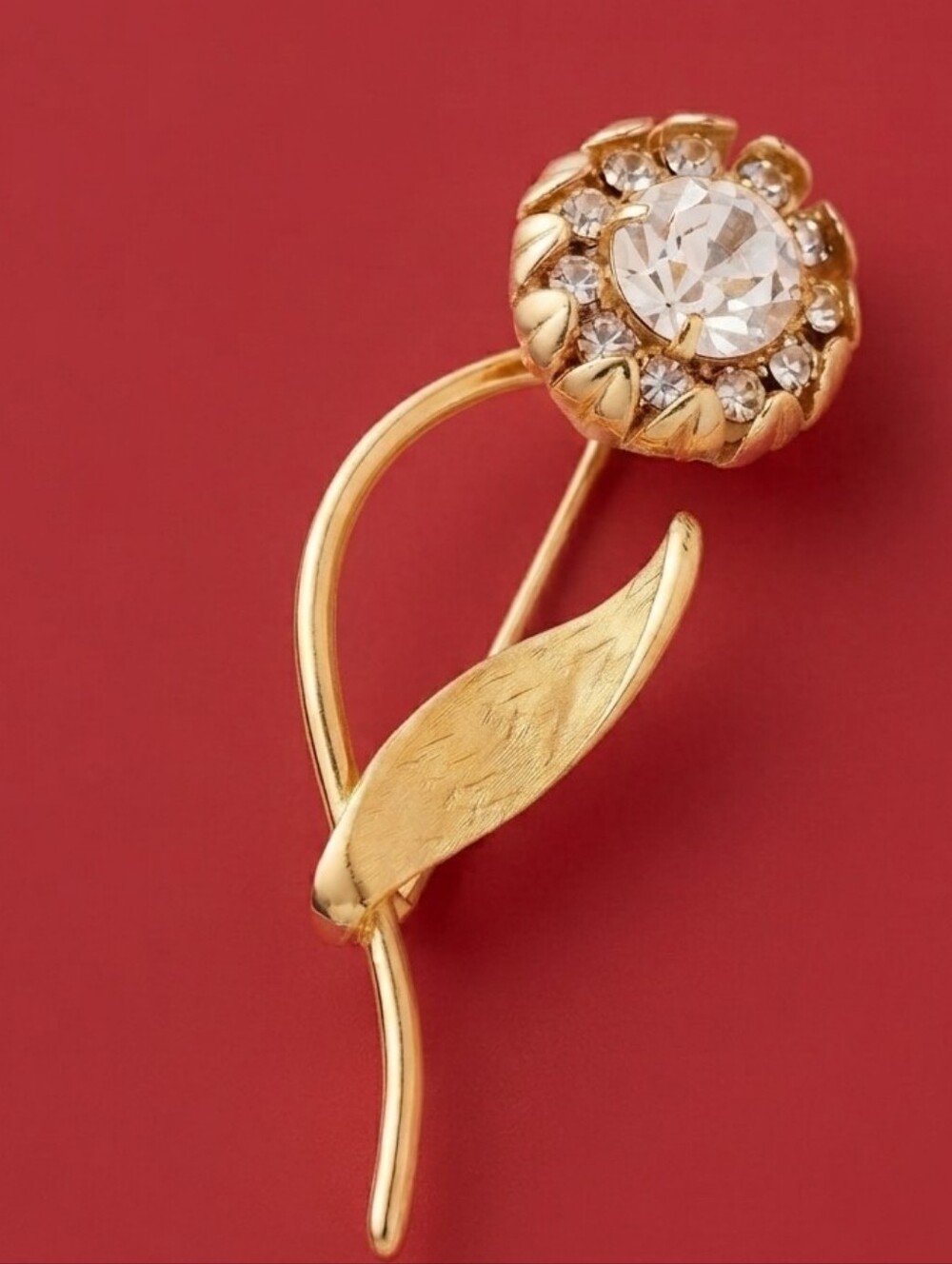 Vintage Gold-Tone Floral Brooch with Clear Crystal